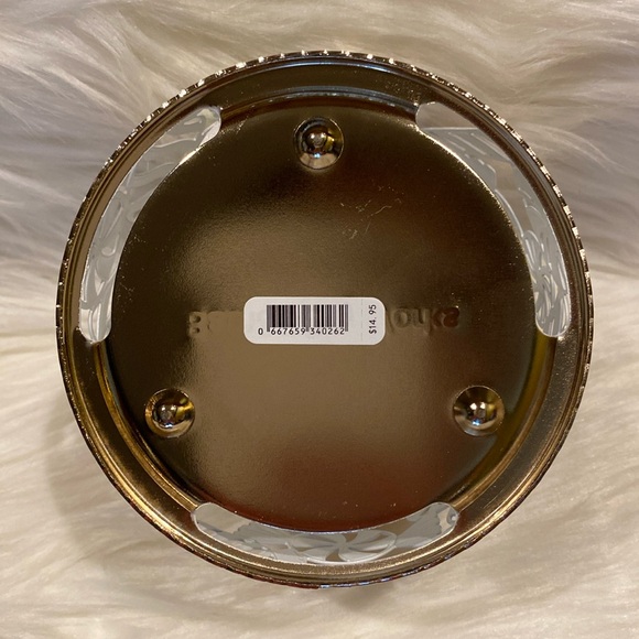 “PEPPERMINT CANDIES”, Winter ‘24, Red & Green by BBW, 3-Wick Candle Holder, NWT - Picture 5 of 6